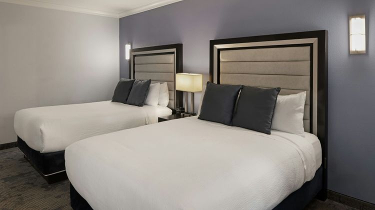City Express by Marriott Manhattan Beach Suite