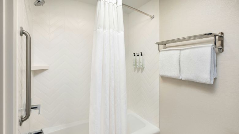 <b>Fairfield Inn & Suites Jacksonville Arpt Room</b>. Images powered by <a href="https://www.leonardoworldwide.com/" title="Leonardo Worldwide" target="_blank">Leonardo</a>.