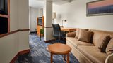 Fairfield Inn & Suites Indianapolis East Room