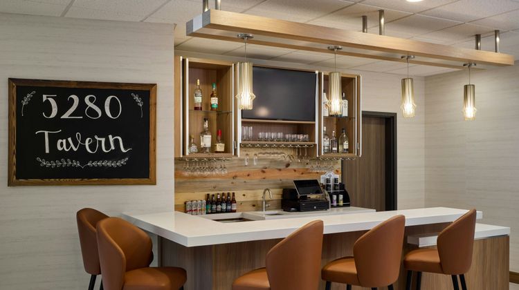 Fairfield Inn & Suites Denver Downtown Restaurant