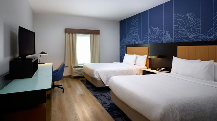 Fairfield Inn & Suites Denver Downtown Room