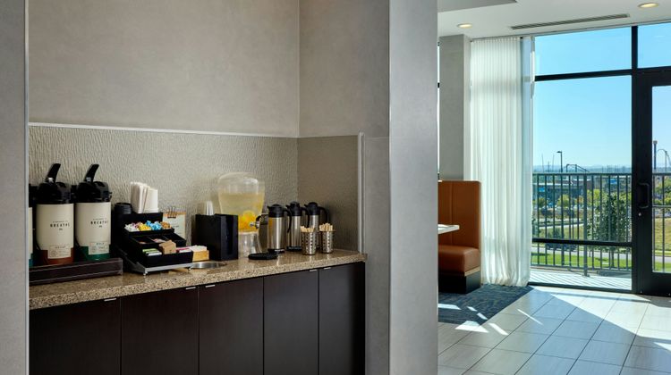 Fairfield Inn & Suites Denver Downtown Lobby