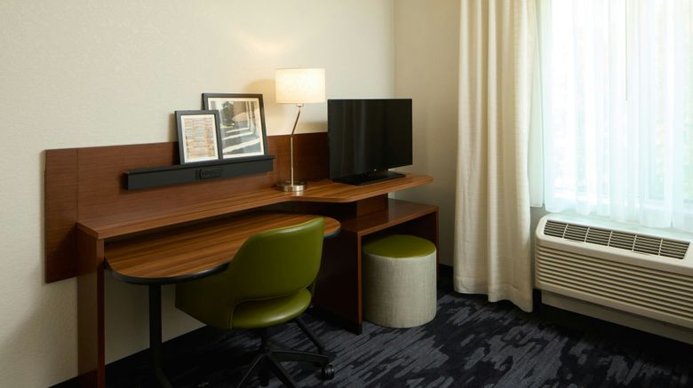 <b>Fairfield Inn & Suites Richmond Ashland Suite</b>. Images powered by <a href="https://www.leonardoworldwide.com/" title="Leonardo Worldwide" target="_blank">Leonardo</a>.