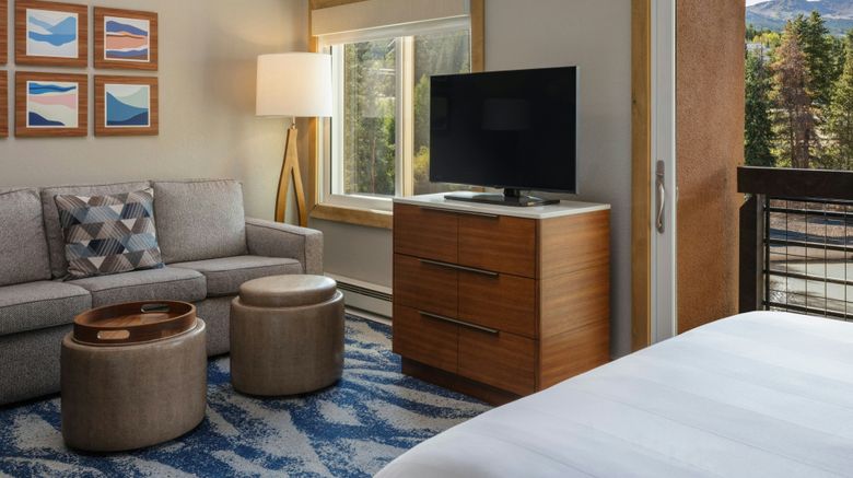 <b>Marriott's Mountain Valley Lodge Room</b>. Images powered by <a href="https://www.leonardoworldwide.com/" title="Leonardo Worldwide" target="_blank">Leonardo</a>.