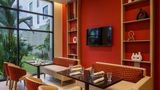 Courtyard Panama MetroMall Suite