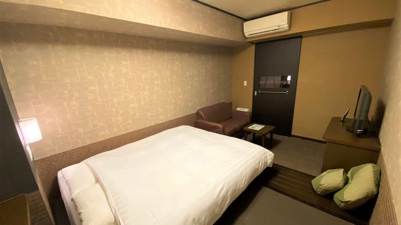 <b>Dormy Inn Premium Kyoto Ekimae Room</b>. Images powered by <a href="https://www.leonardoworldwide.com/" title="Leonardo Worldwide" target="_blank">Leonardo</a>.