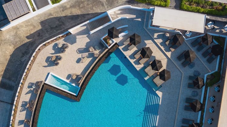 Santo Pure Oia Suites & Spa Pool