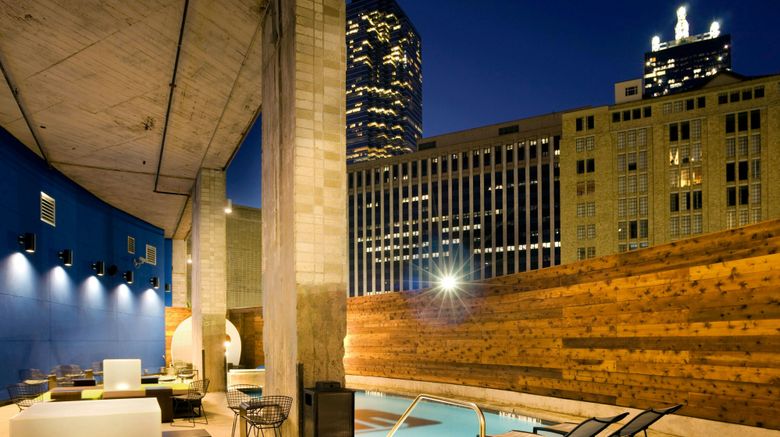 <b>aloft Dallas Downtown Pool</b>. Images powered by <a href="https://www.leonardoworldwide.com/" title="Leonardo Worldwide" target="_blank">Leonardo</a>.