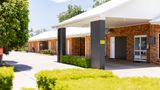 Emerald Maraboon Motor Inn Exterior