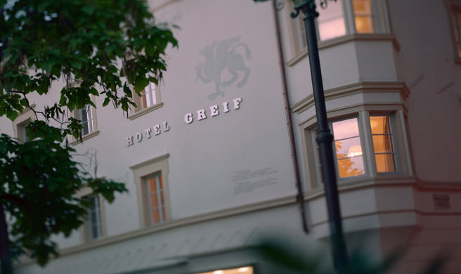 Hotel Greif Exterior