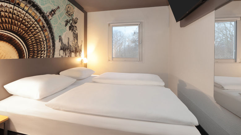 <b>Ibis Budget Berlin Genshagen Room</b>. Images powered by <a href="https://www.leonardoworldwide.com/" title="Leonardo Worldwide" target="_blank">Leonardo</a>.