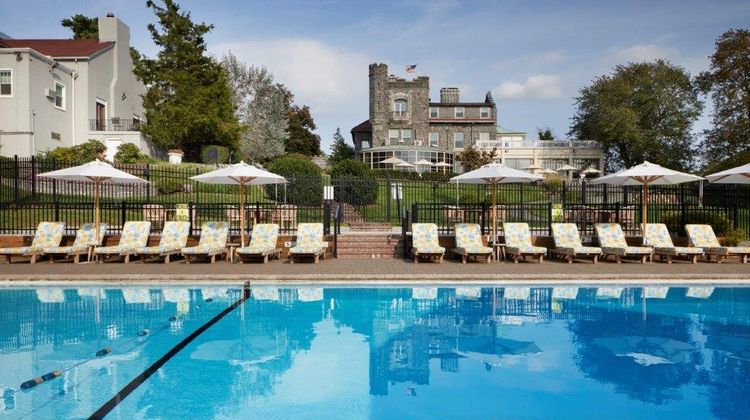 Tarrytown House Estate on The Hudson Pool