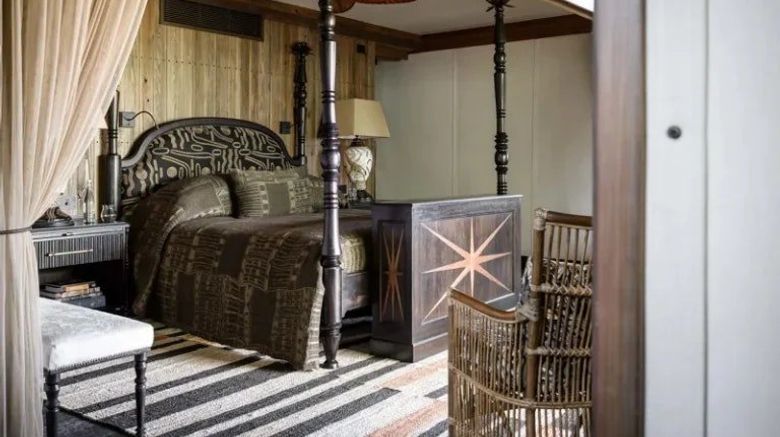 <b>Xigera Safari Lodge Suite</b>. Images powered by <a href="https://www.leonardoworldwide.com/" title="Leonardo Worldwide" target="_blank">Leonardo</a>.