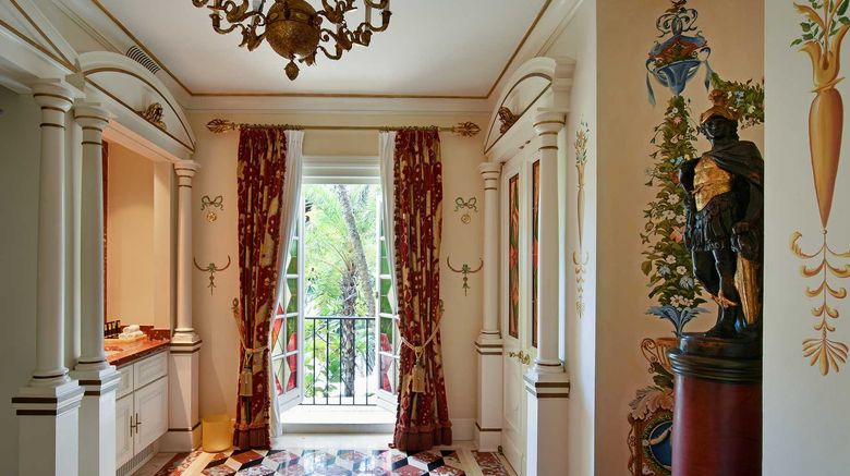 <b>The Villa Casa Casuarina Suite</b>. Images powered by <a href="https://www.leonardoworldwide.com/" title="Leonardo Worldwide" target="_blank">Leonardo</a>.
