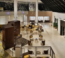 DoubleTree by Hilton Stamford Lobby