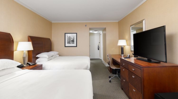 DoubleTree by Hilton Stamford Room