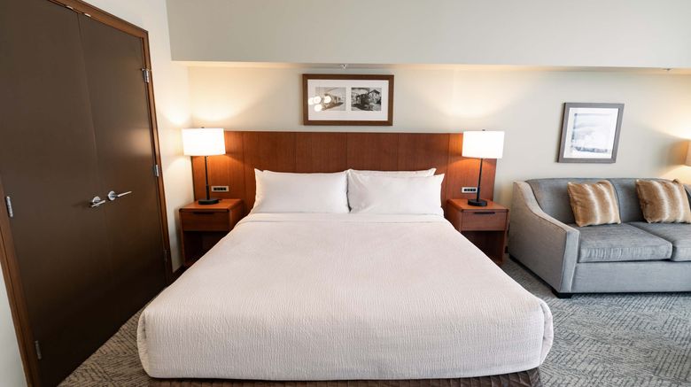 <b>Sutton Place Hotel Revelstoke Room</b>. Images powered by <a href="https://www.leonardoworldwide.com/" title="Leonardo Worldwide" target="_blank">Leonardo</a>.