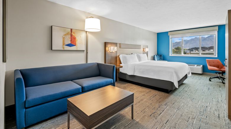 <b>Holiday Inn Express Room</b>. Images powered by <a href="https://www.leonardoworldwide.com/" title="Leonardo Worldwide" target="_blank">Leonardo</a>.