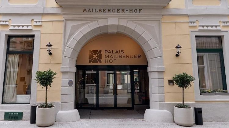 Palais Mailberghof Hotel Exterior