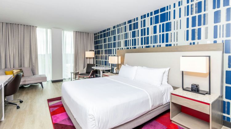 The Summit Hotel Suite