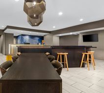 SpringHill Suites by Marriott Lobby