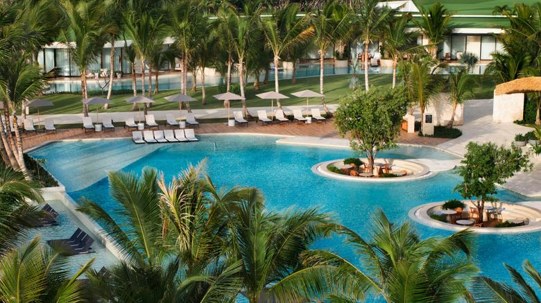 <b>St Regis Cap Cana Resort Pool</b>. Images powered by <a href="https://www.leonardoworldwide.com/" title="Leonardo Worldwide" target="_blank">Leonardo</a>.