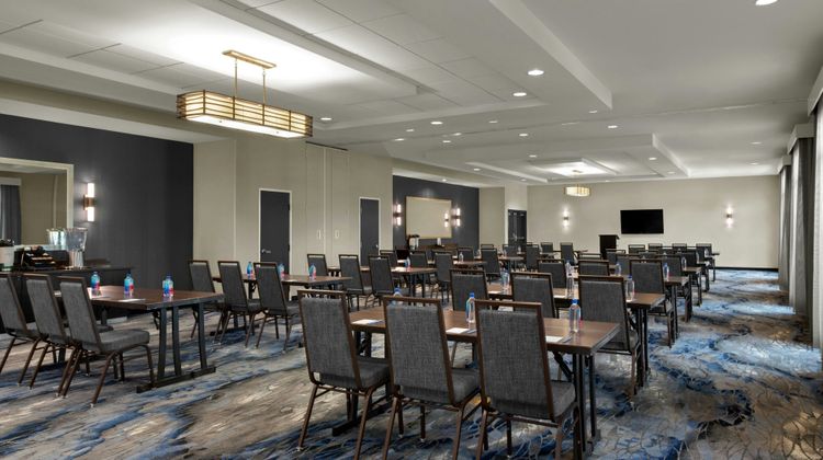 Fairfield Inn and Suites Norco Meeting