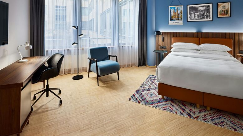 <b>FOUR Munich Neue Messe Room</b>. Images powered by <a href="https://www.leonardoworldwide.com/" title="Leonardo Worldwide" target="_blank">Leonardo</a>.