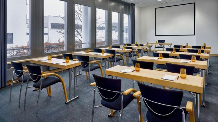 FOUR Munich Neue Messe Meeting