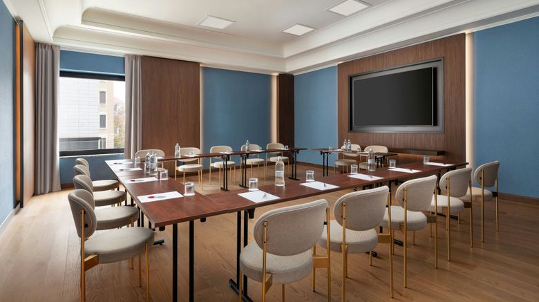 <b>Milan Marriott Hotel Meeting</b>. Images powered by <a href="https://www.leonardoworldwide.com/" title="Leonardo Worldwide" target="_blank">Leonardo</a>.