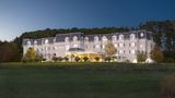 Courtyard Lenox Exterior