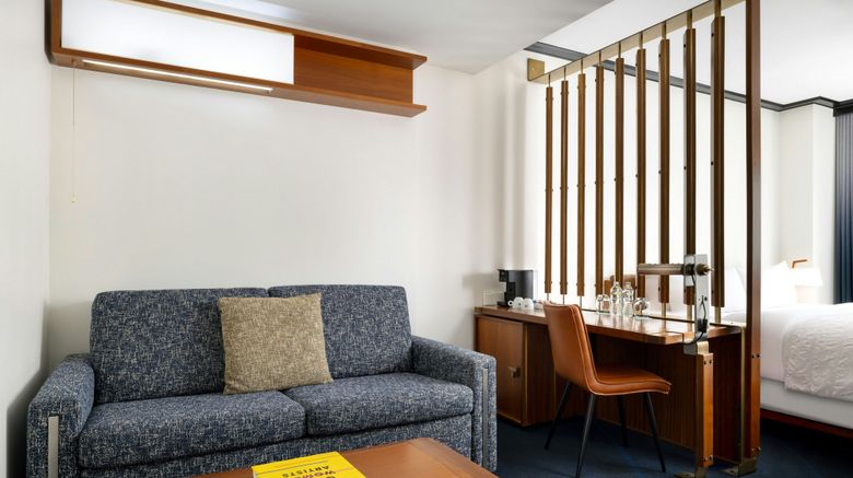 <b>Le Meridien New York Central Park Suite</b>. Images powered by <a href="https://www.leonardoworldwide.com/" title="Leonardo Worldwide" target="_blank">Leonardo</a>.