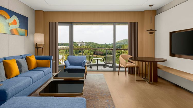 Le Meridien Shanghai Sheshan Suite