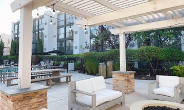 Marin Hilltop Hotel