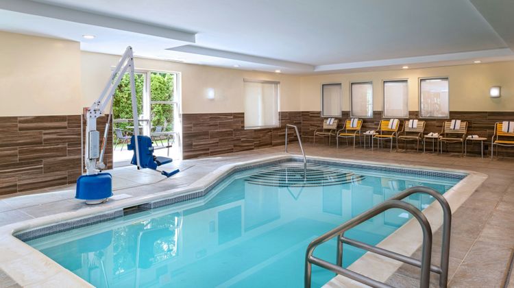 Fairfield Inn Medford Long Island Pool