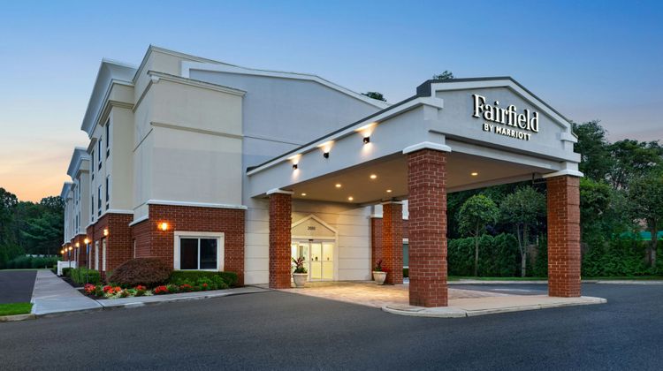 Fairfield Inn Medford Long Island Exterior