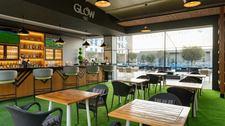 aloft Abu Dhabi Pool
