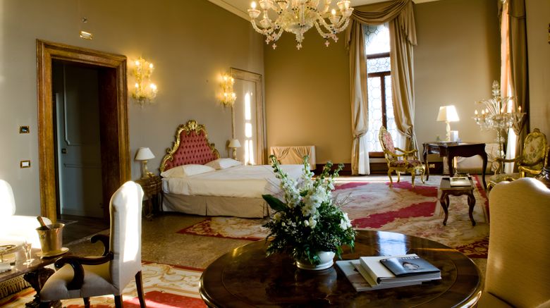 <b>Ca' Sagredo Hotel Suite</b>. Images powered by <a href="https://www.leonardoworldwide.com/" title="Leonardo Worldwide" target="_blank">Leonardo</a>.