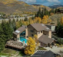 Marriott's StreamSide Evergreen at Vail Exterior