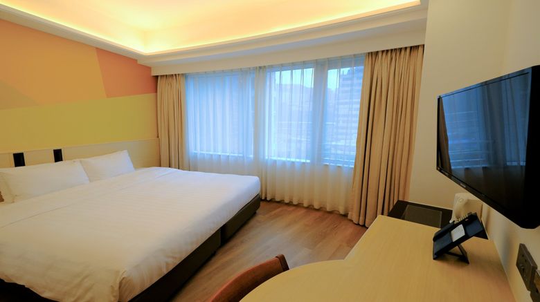 <b>South Pacific Hotel Room</b>. Images powered by <a href="https://www.leonardoworldwide.com/" title="Leonardo Worldwide" target="_blank">Leonardo</a>.