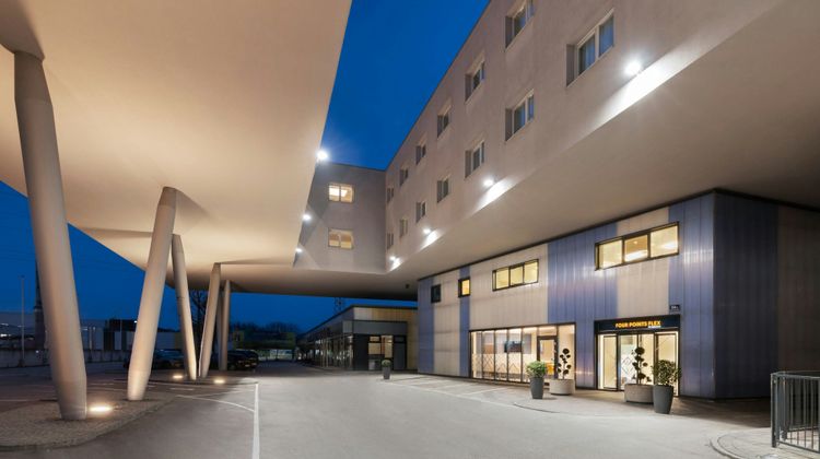 Four Points Flex Salzburg Messe Exterior
