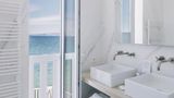 Hotel les Bords de Mer Room