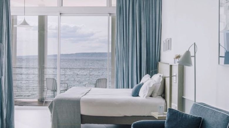 <b>Hotel les Bords de Mer Suite</b>. Images powered by <a href="https://www.leonardoworldwide.com/" title="Leonardo Worldwide" target="_blank">Leonardo</a>.