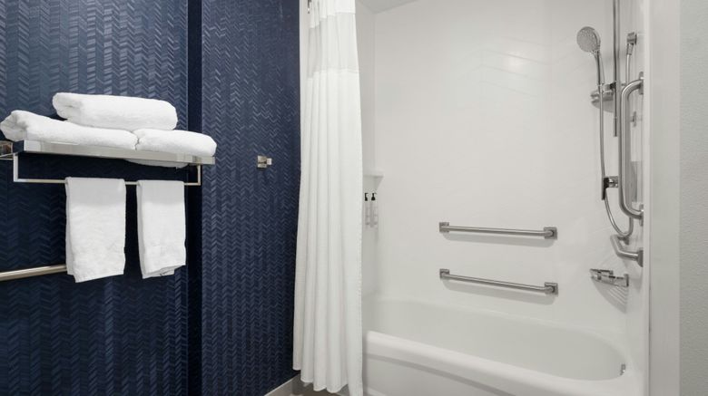 <b>Fairfield Inn & Stes Newark Liberty Arpt Room</b>. Images powered by <a href="https://www.leonardoworldwide.com/" title="Leonardo Worldwide" target="_blank">Leonardo</a>.