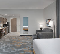 Home2 Suites by Hilton Airport Area Room