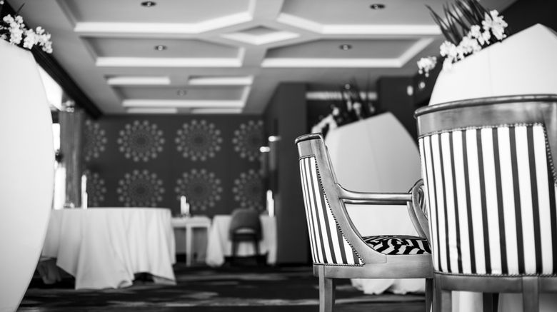 <b>L'Arnsbourg-Hotel K Restaurant</b>. Images powered by <a href="https://www.leonardoworldwide.com/" title="Leonardo Worldwide" target="_blank">Leonardo</a>.