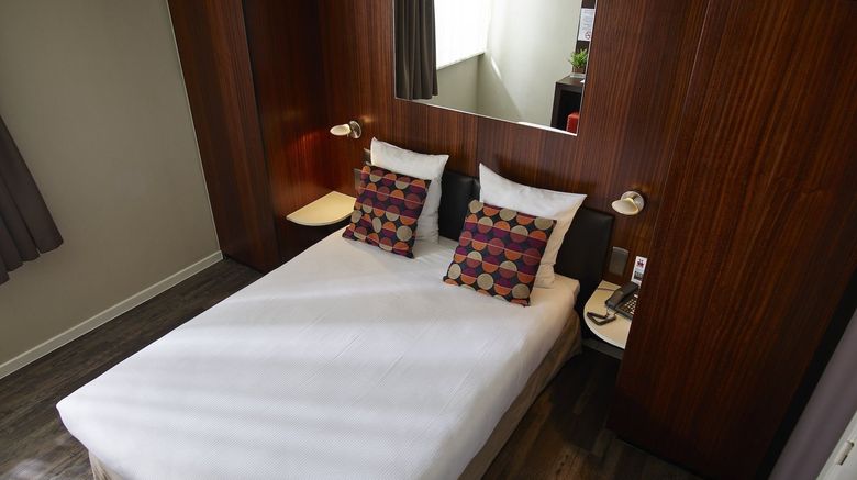 <b>Gosset Hotel Room</b>. Images powered by <a href="https://www.leonardoworldwide.com/" title="Leonardo Worldwide" target="_blank">Leonardo</a>.