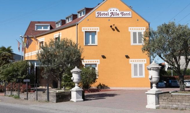 Hotel Alle Torri Exterior