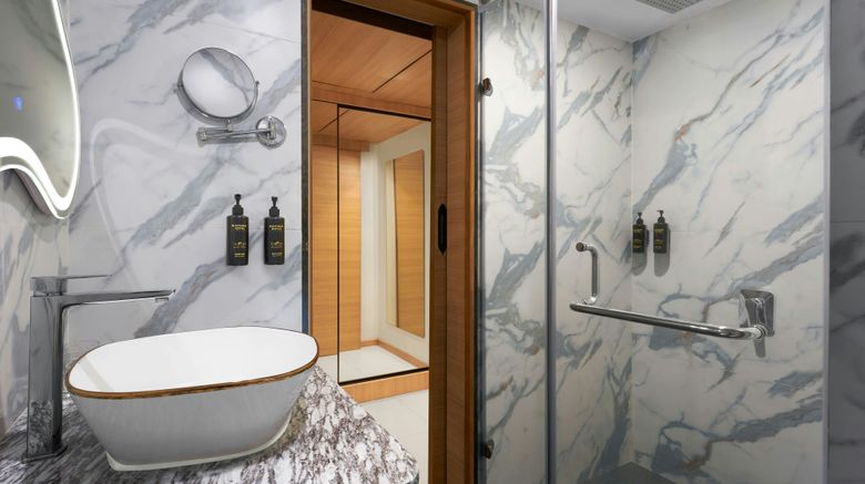 <b>The Fern Residency, Turbhe Room</b>. Images powered by <a href="https://www.leonardoworldwide.com/" title="Leonardo Worldwide" target="_blank">Leonardo</a>.
