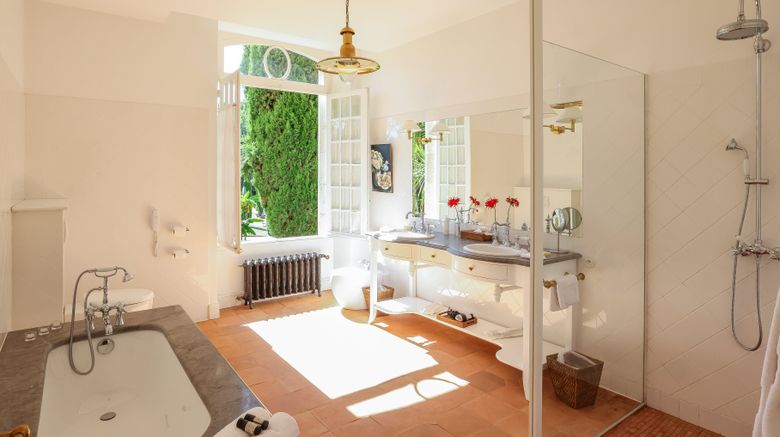 <b>La Bastide Room</b>. Images powered by <a href="https://www.leonardoworldwide.com/" title="Leonardo Worldwide" target="_blank">Leonardo</a>.